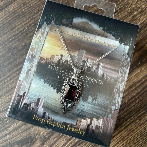Bioworld Mortal Instruments Authentic RepIica Necklace ASO Isabelle Lightwood - Picture 2 of 13